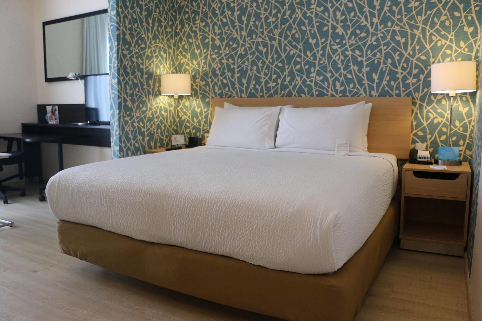 Fairfield Inn & Suites Queretaro Juriquilla Exterior photo